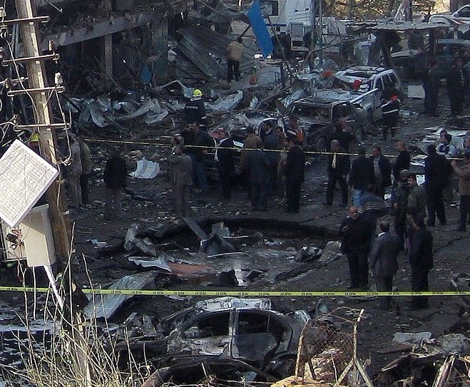 伊拉克首都巴格达发生连环爆炸事件:67人死亡