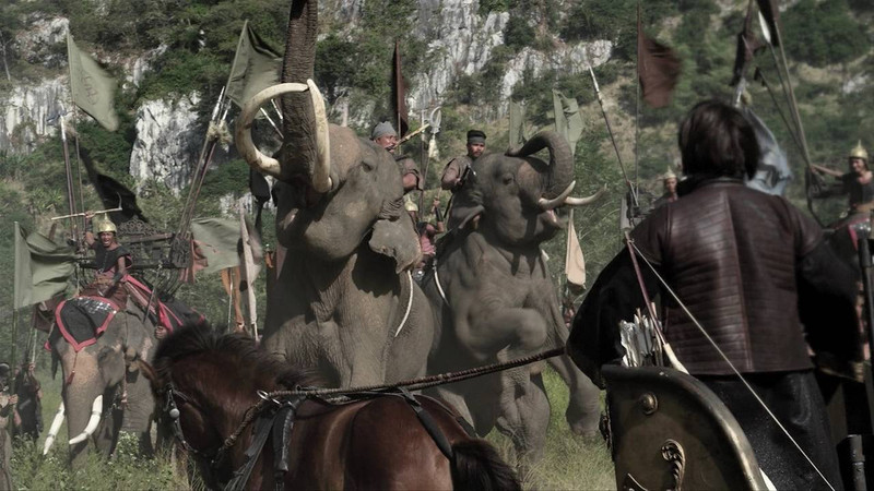 《蝎子王3:死者的崛起》典型美女与英雄形象|影