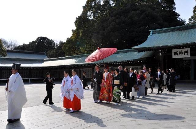 龙年日本游-女学生<em>大冬天光腿穿</em>裙居然<em>不冷</em>,太
