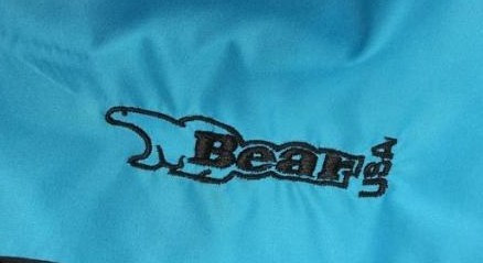 衣服上面北极熊的LOGO的牌子叫什么|龙城茶座